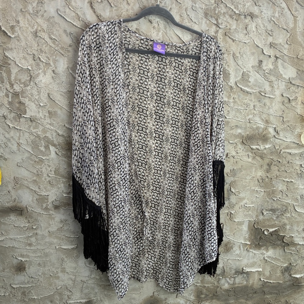 Fringe Open-Front Kimono CoverUp Geometric - Black and Cream Excellent Condition